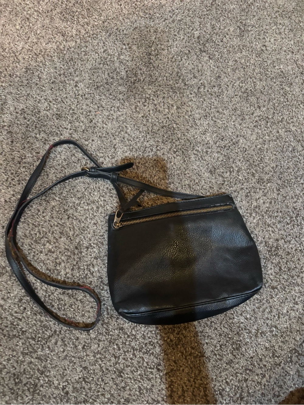 Classic Black Leather Crossbody Bag - Unbranded